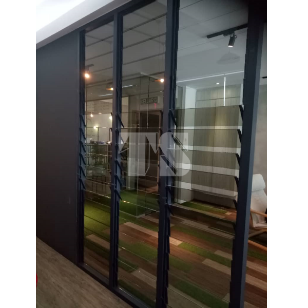  Casement and Tophung Window