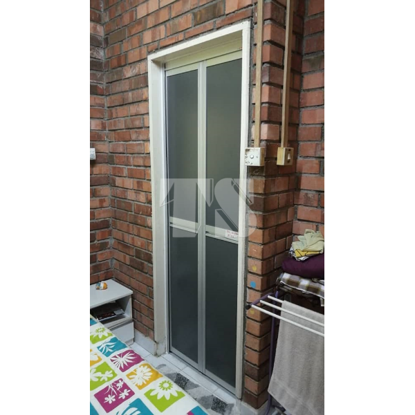  Bi Fold Door