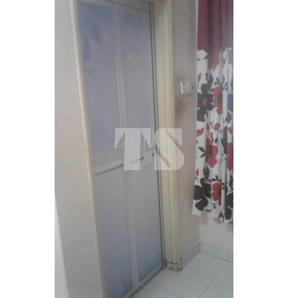  Bi Fold Door