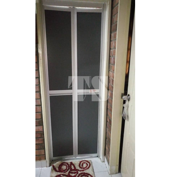  Bi Fold Door