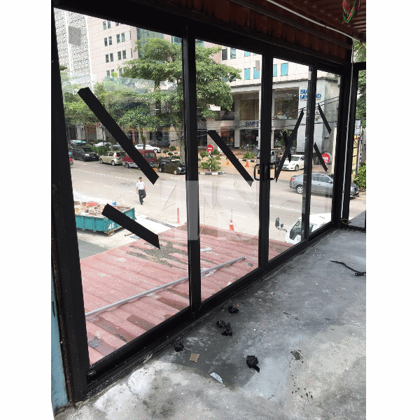  Tempered Balcony & Glass Staircase